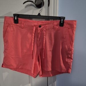 Magellan Outdoors Women's Pink Cargo Shorts